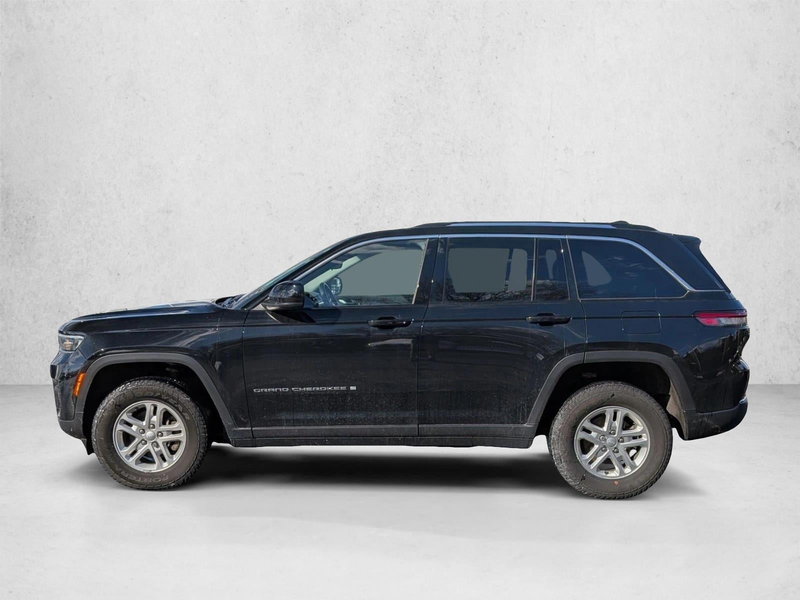 2022 Jeep Grand Cherokee Laredo