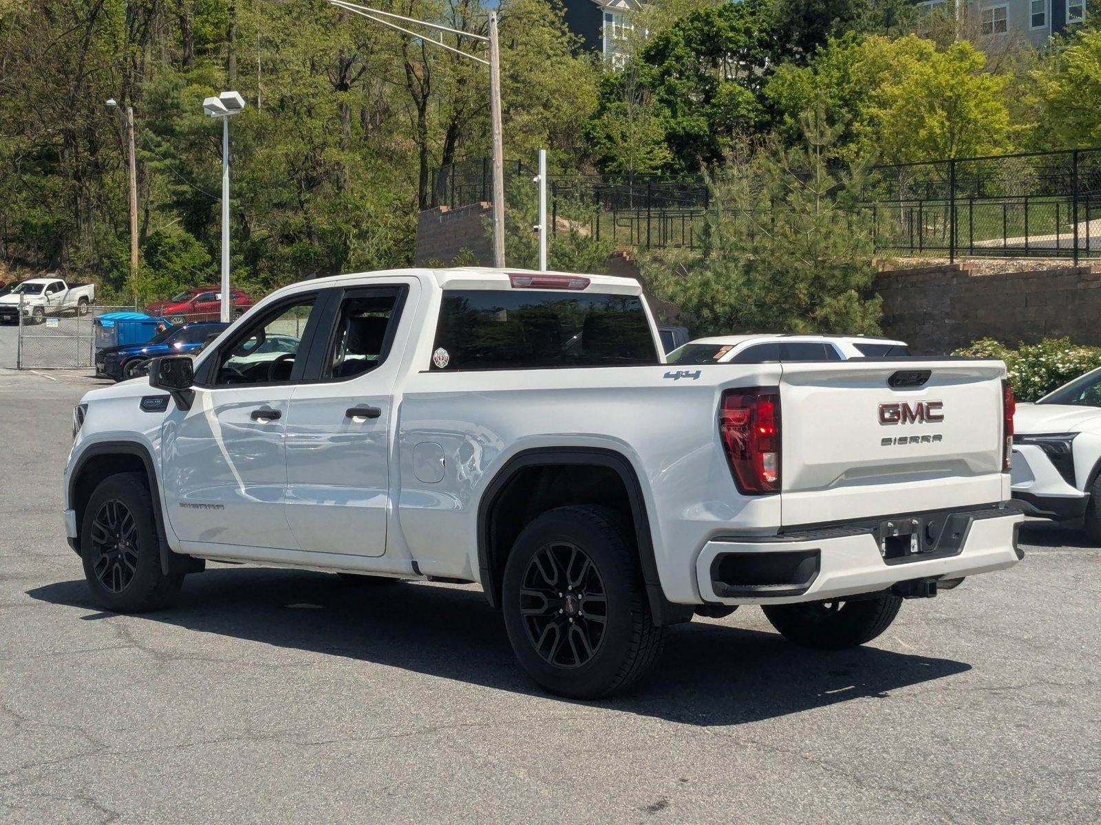2023 GMC Sierra 1500 Pro