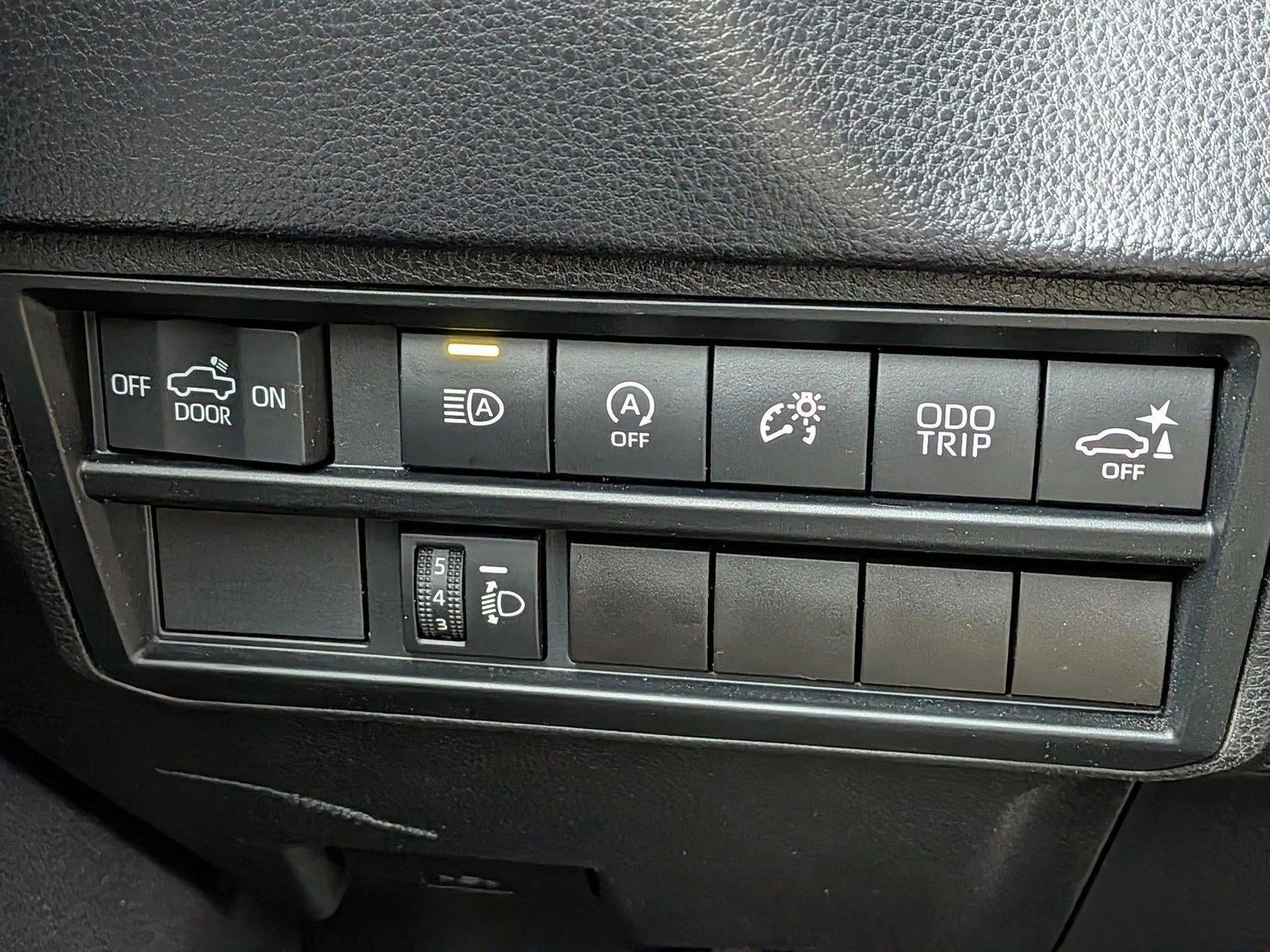 2022 Toyota Tundra 2WD SR5