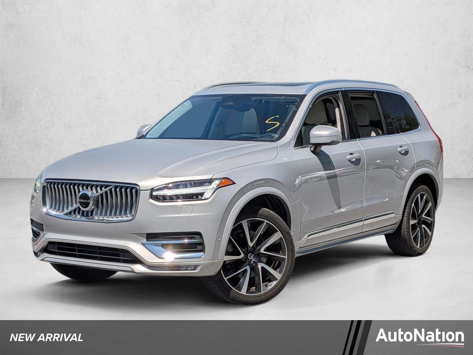 2023 Volvo XC90 B5 Plus