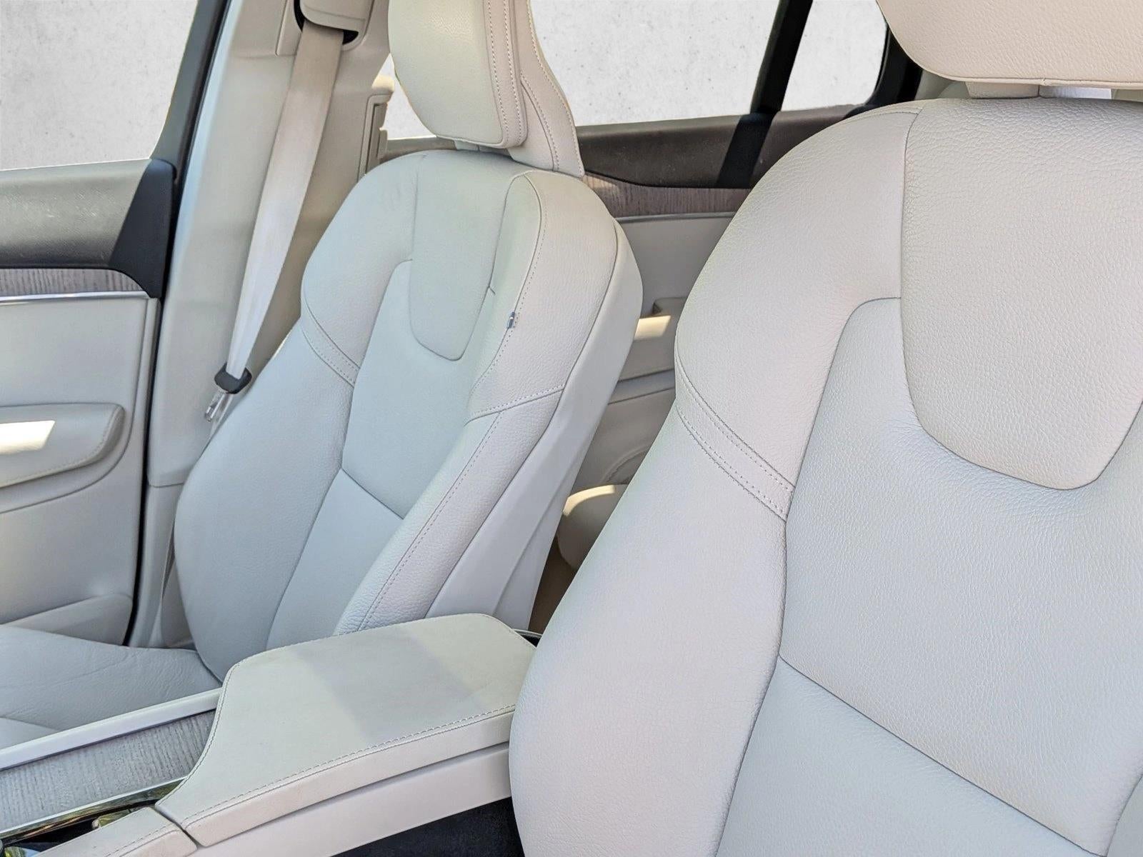 2023 Volvo XC90 B5 Plus