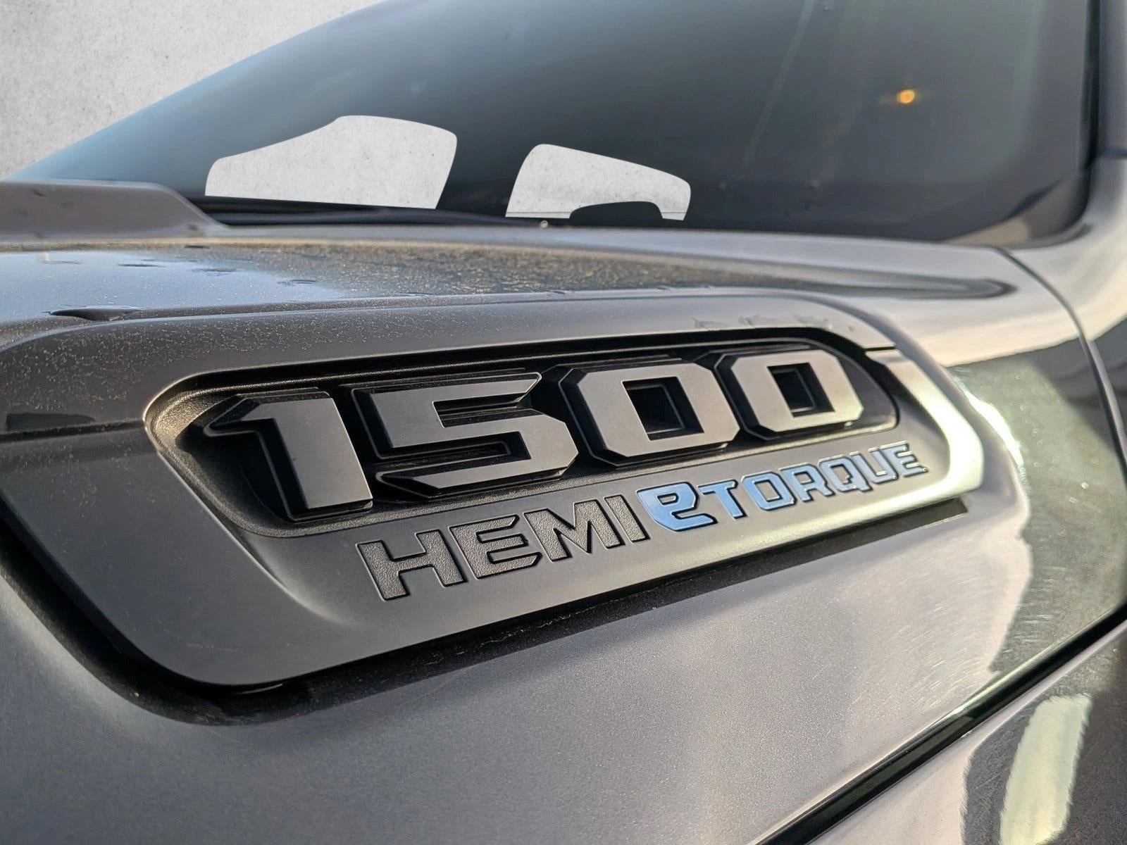 2021 RAM 1500 Big Horn Crew Cab 4x4 5'7" Box