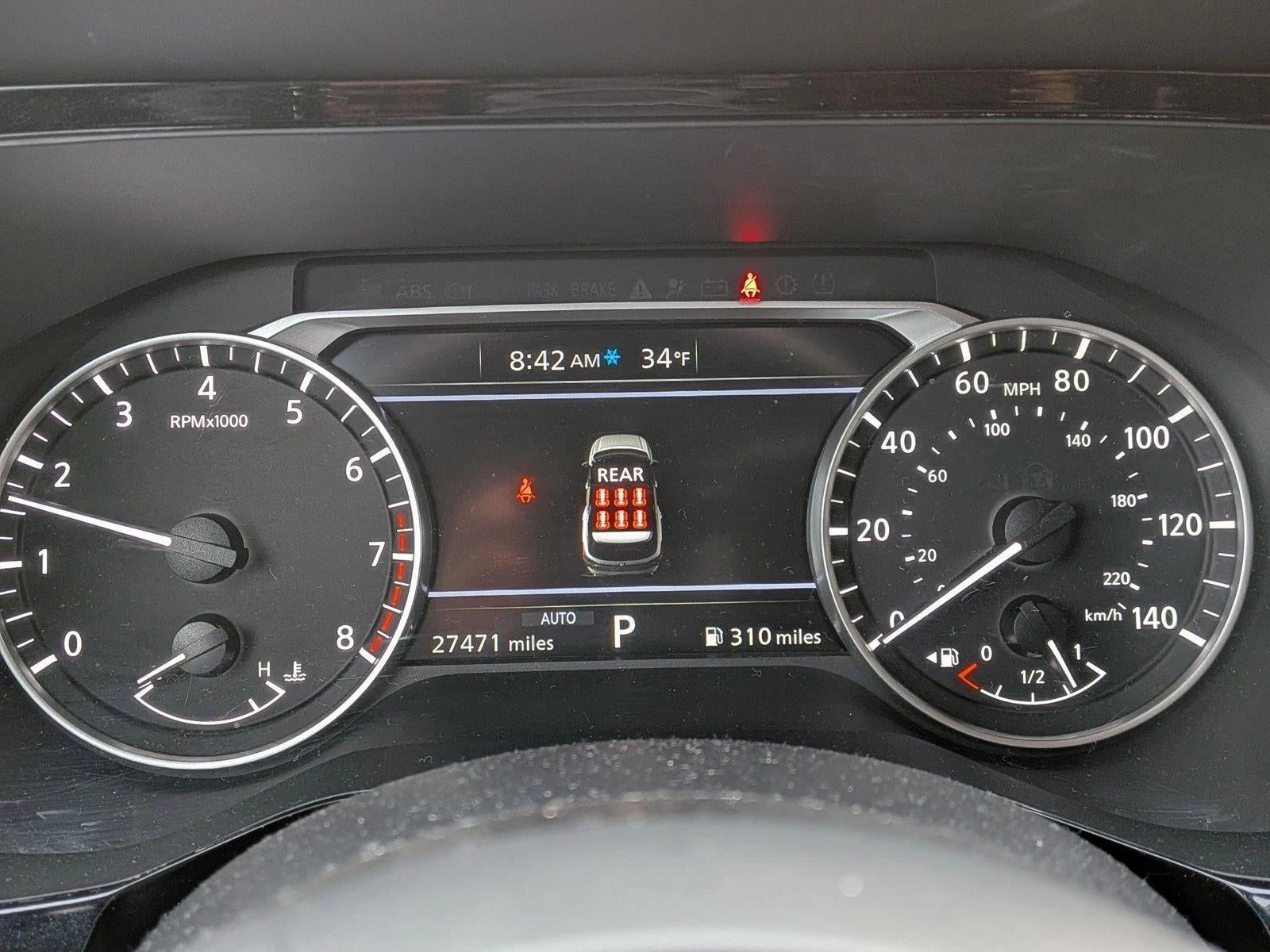 2025 Nissan Pathfinder SV