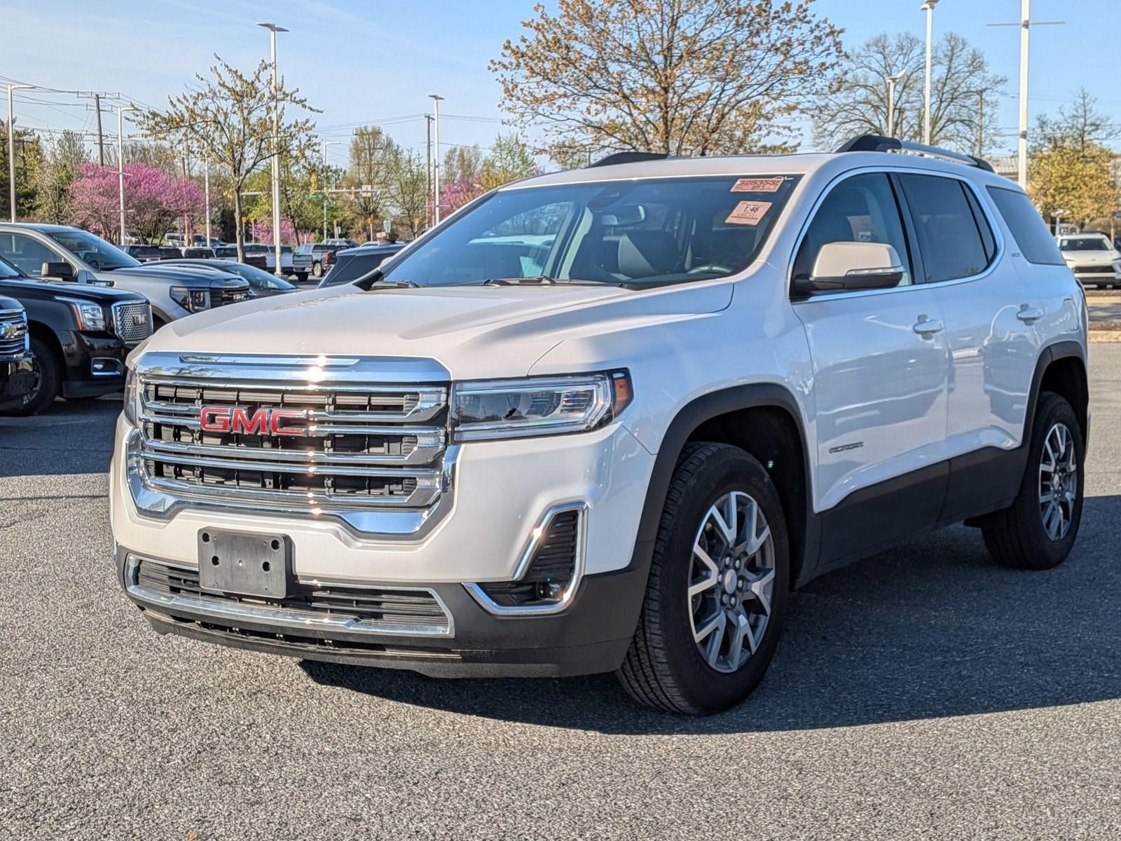 2023 GMC Acadia SLT