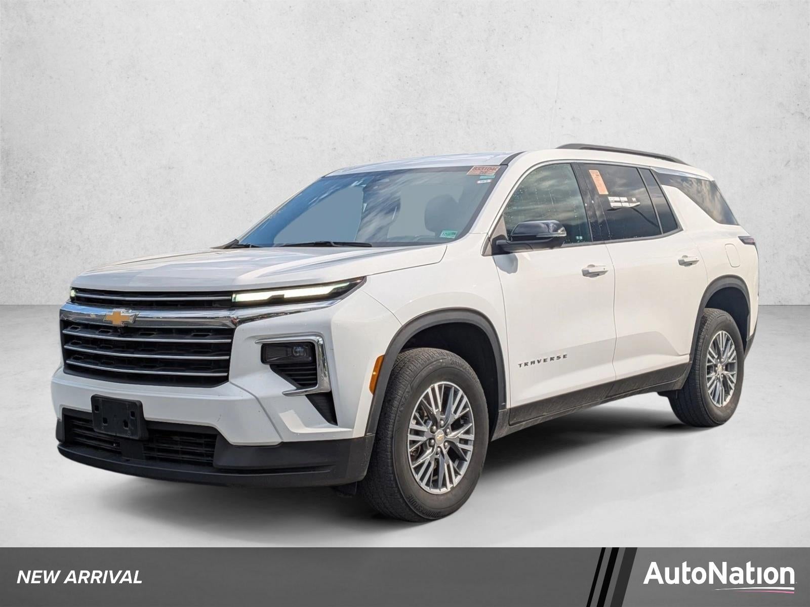 2024 Chevrolet Traverse LT
