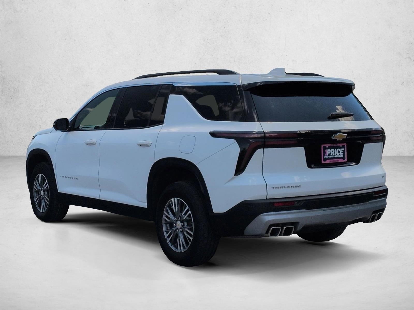 2024 Chevrolet Traverse LT