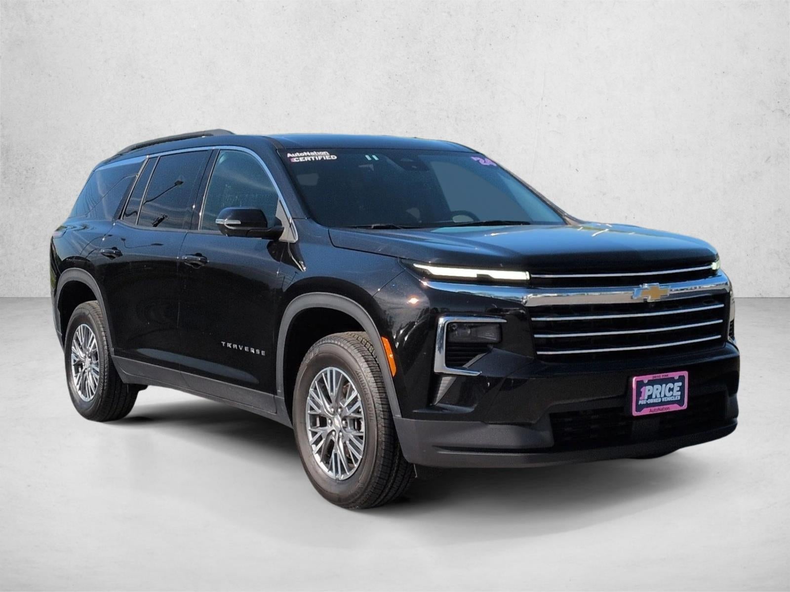 2024 Chevrolet Traverse LT