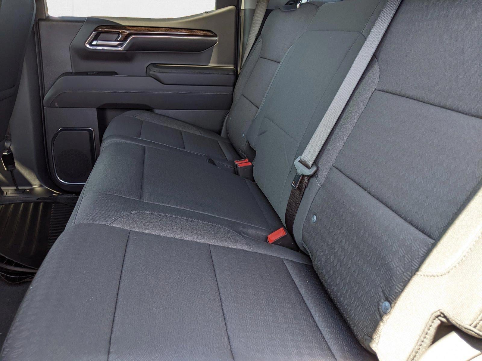 2024 GMC Sierra 1500 SLE