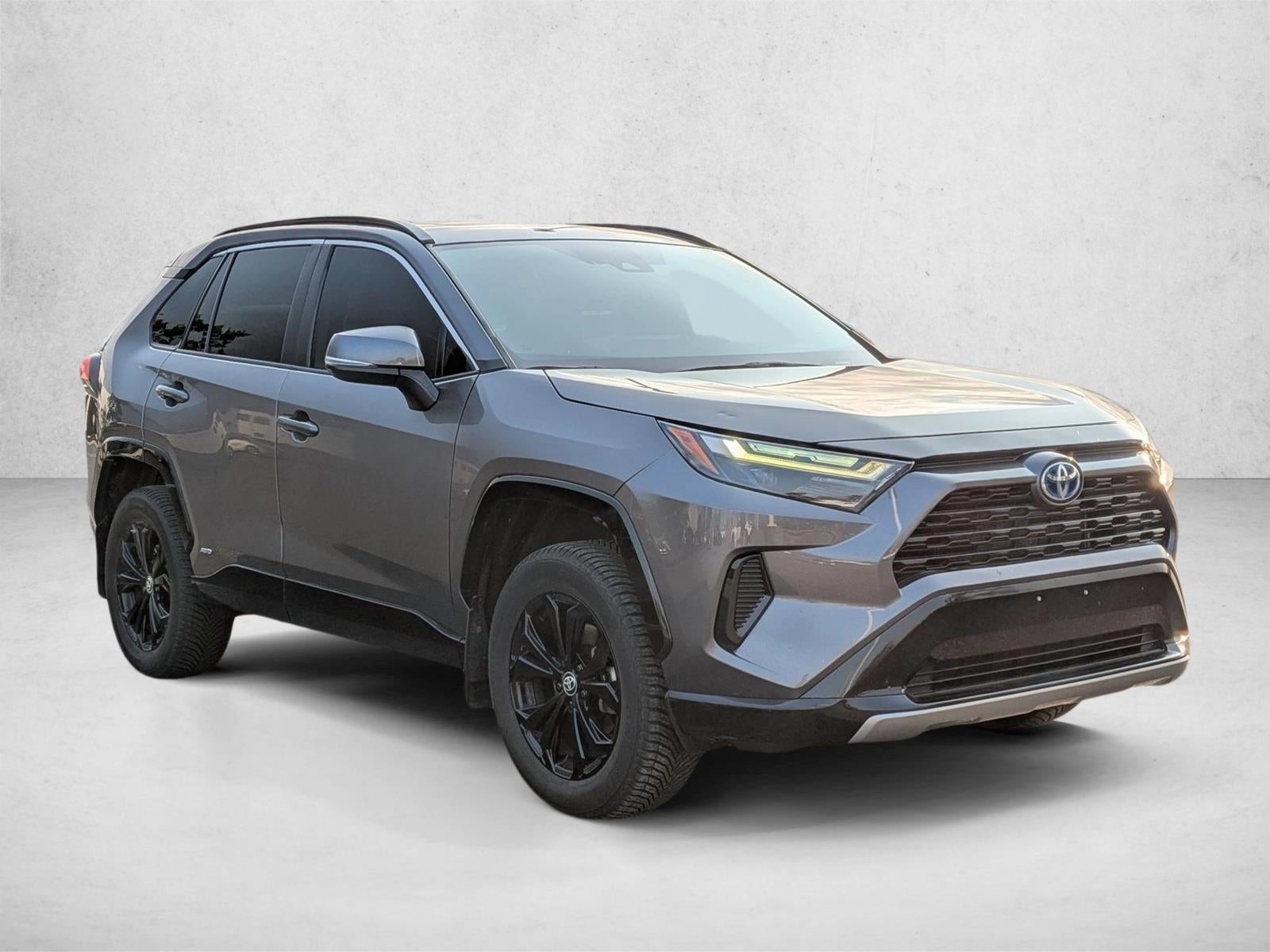 2022 Toyota RAV4 Hybrid SE