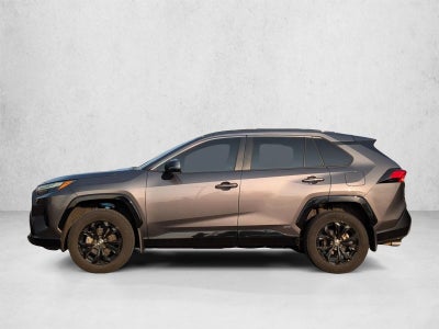 2022 Toyota RAV4 Hybrid SE