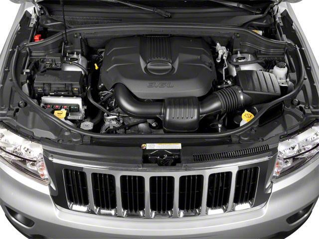 2013 Jeep Grand Cherokee 4WD 4dr Laredo