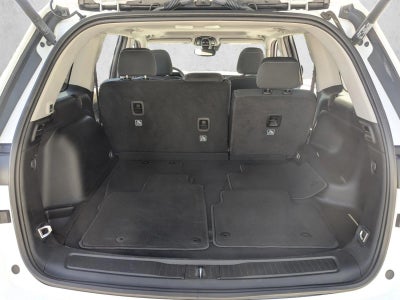 2023 Jeep Grand Cherokee Laredo 4x4