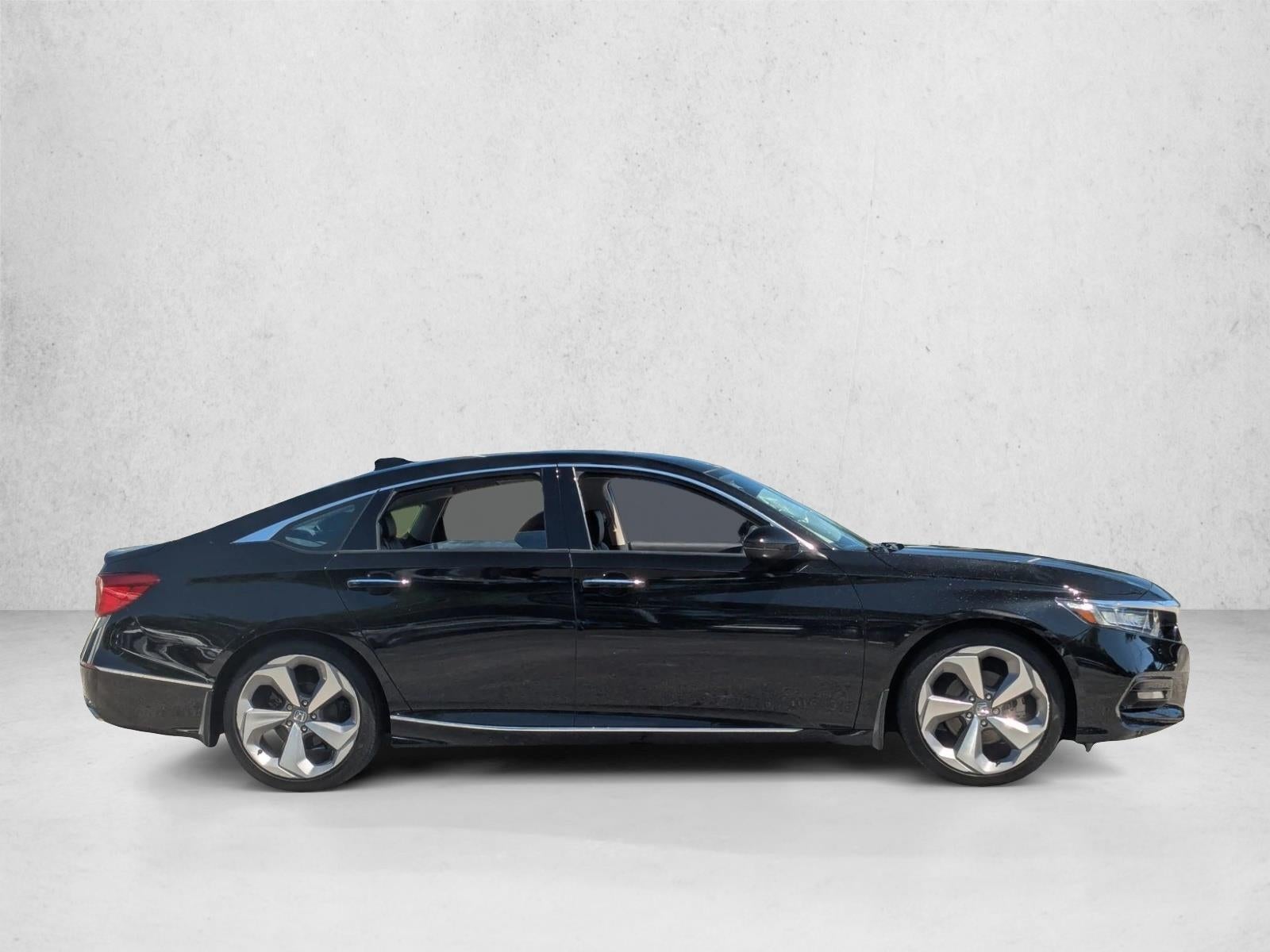 2019 Honda Accord Sedan Touring 2.0T Automatic