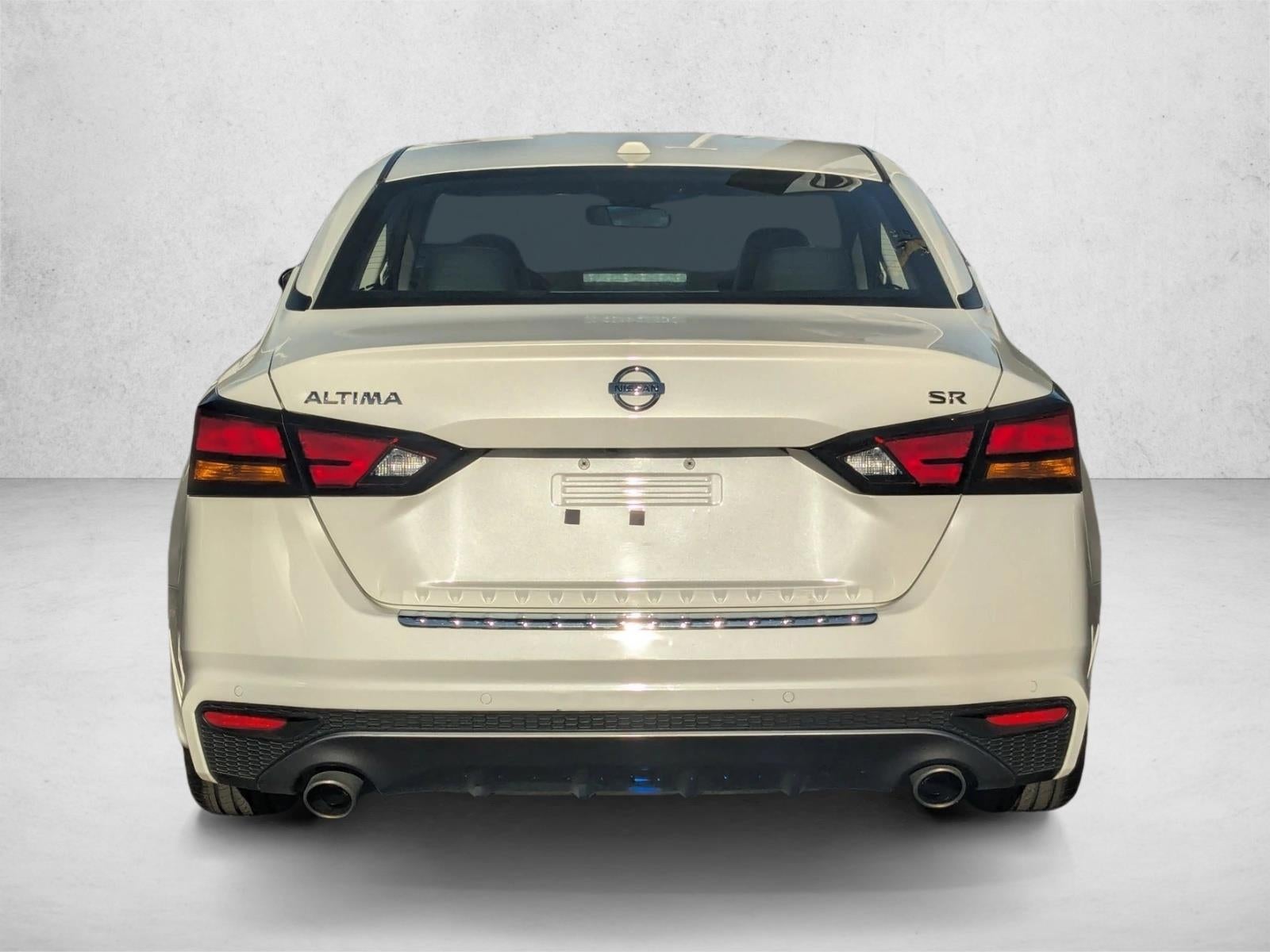 2022 Nissan Altima 2.5 SR Sedan