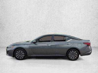 2023 Nissan Altima 2.5 SV Sedan
