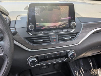 2024 Nissan Altima 2.5 SV Sedan