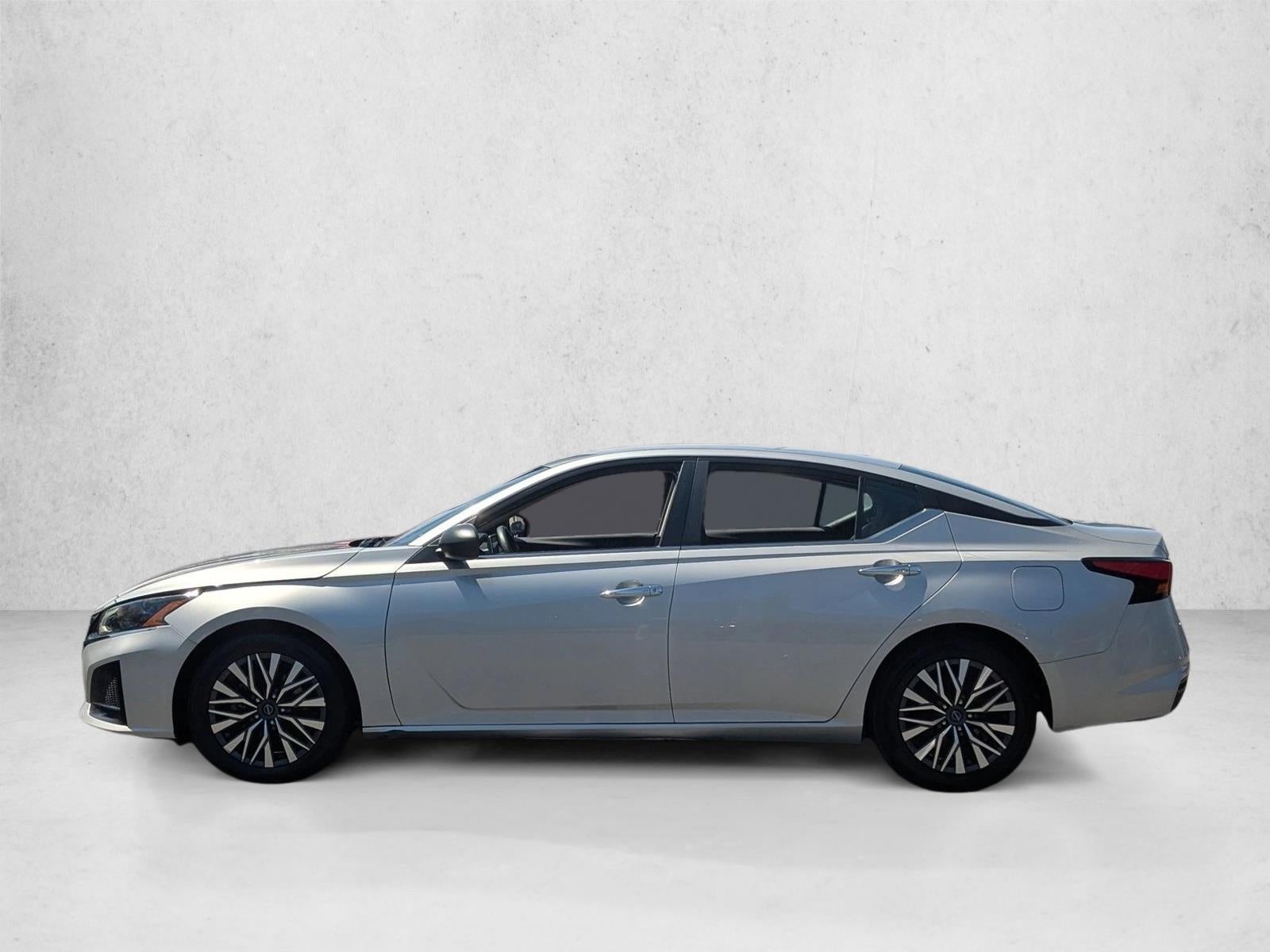 2024 Nissan Altima 2.5 SV Sedan