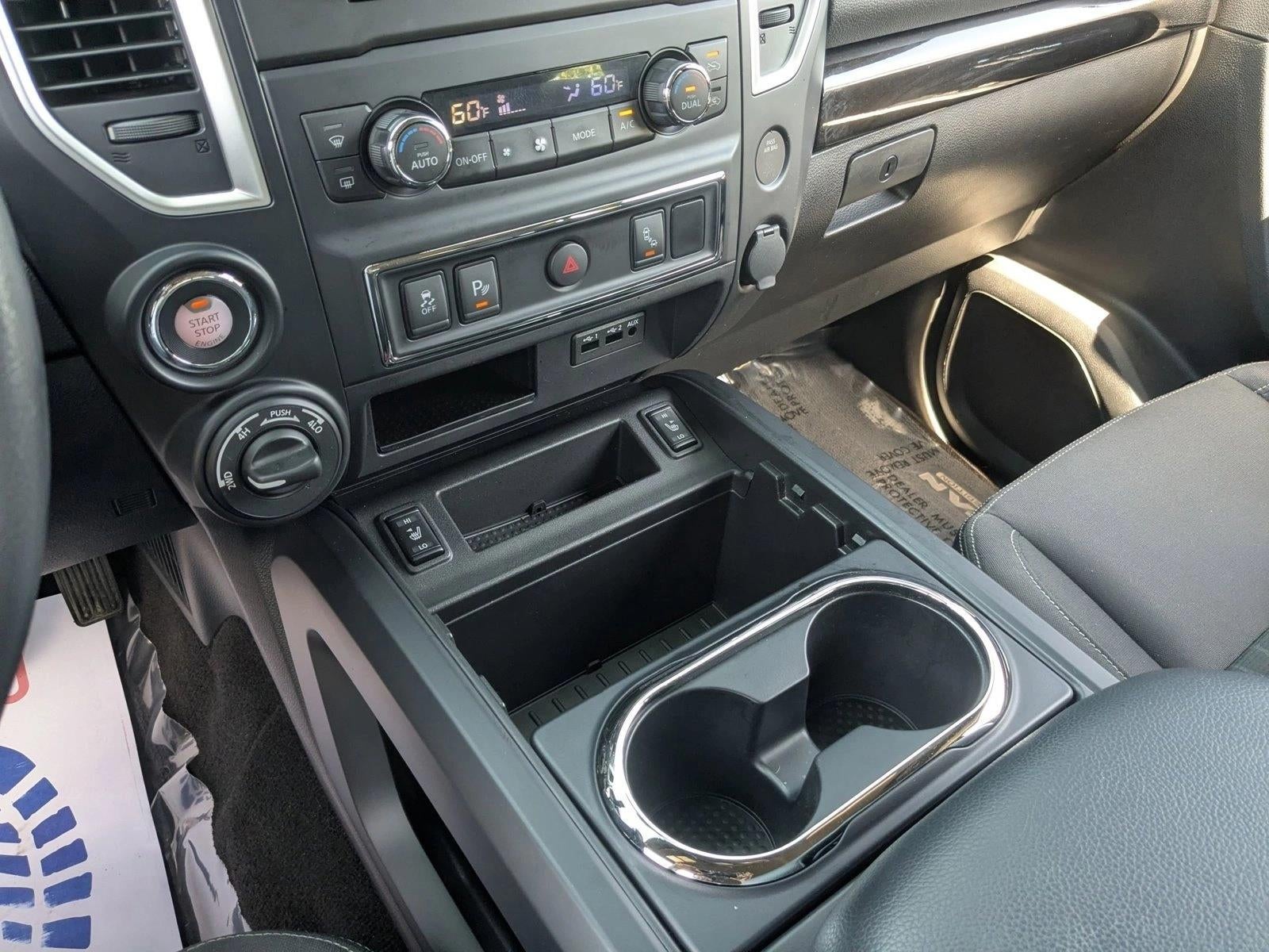 2019 Nissan Titan 4x4 Crew Cab SV
