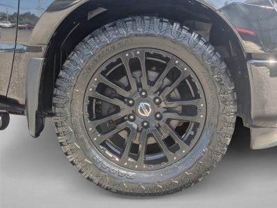 2019 Nissan Titan 4x4 Crew Cab SV