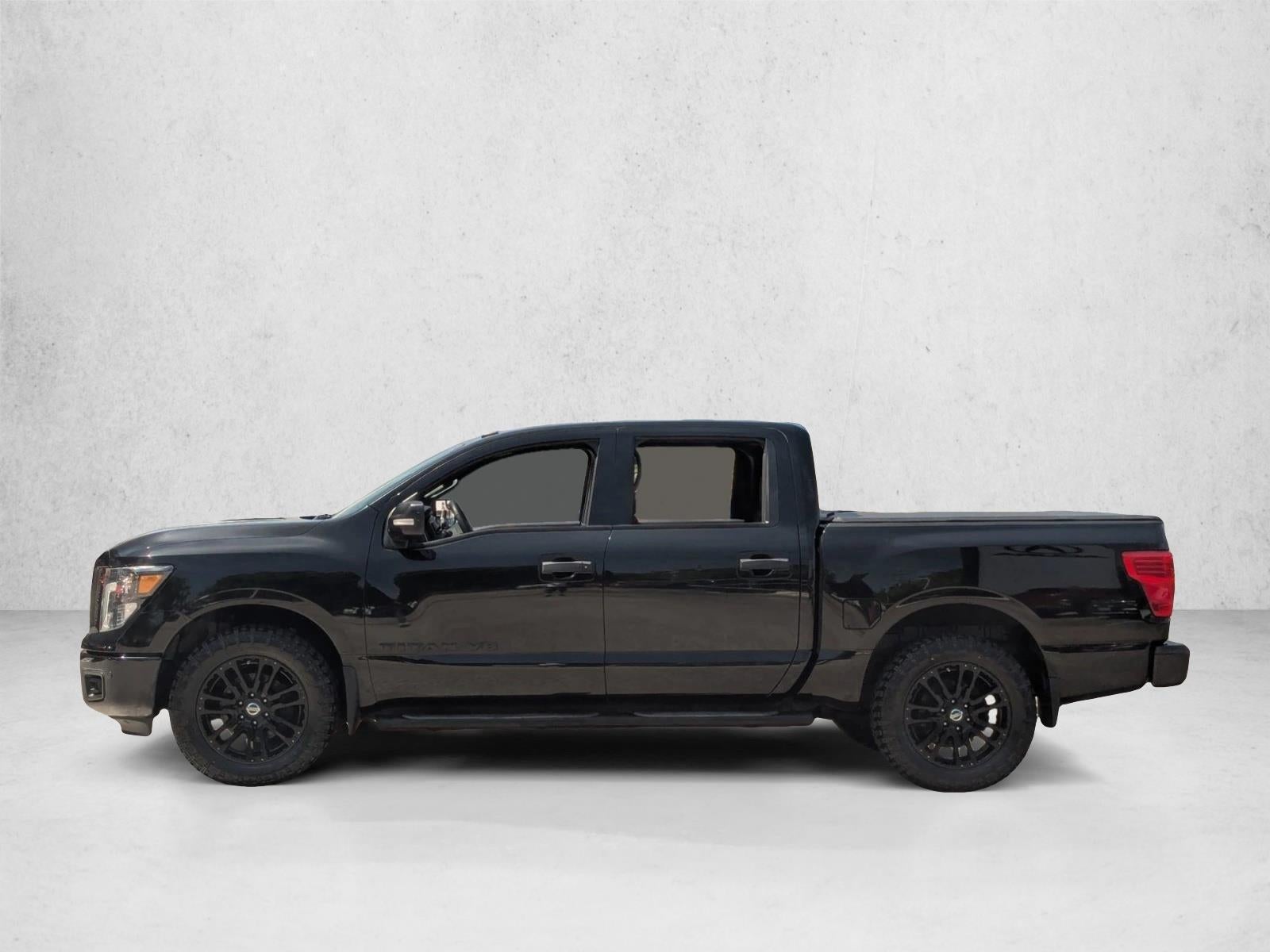 2019 Nissan Titan 4x4 Crew Cab SV