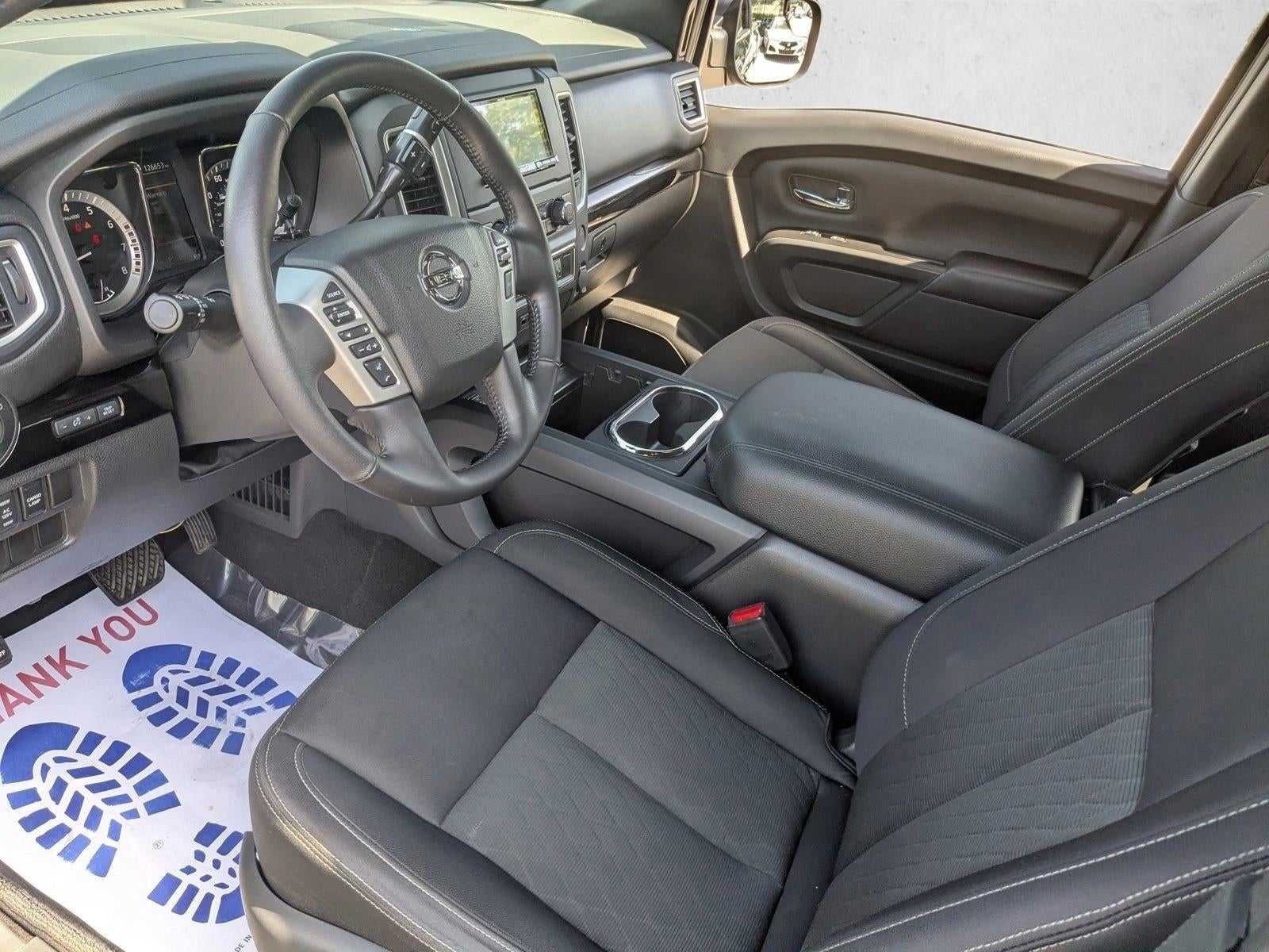 2019 Nissan Titan 4x4 Crew Cab SV