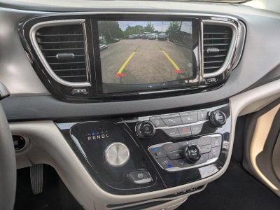2023 Chrysler Pacifica Touring L FWD