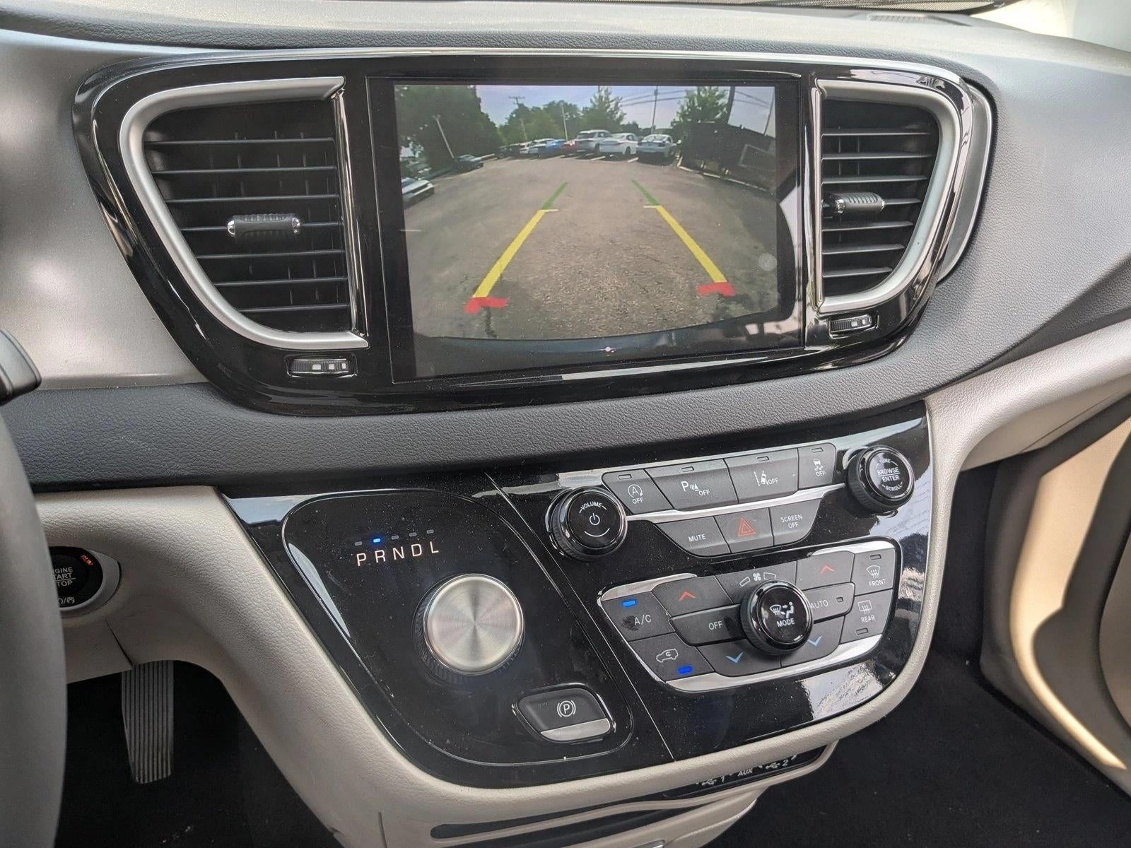 2023 Chrysler Pacifica Touring L FWD