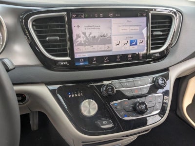 2023 Chrysler Pacifica Touring L FWD