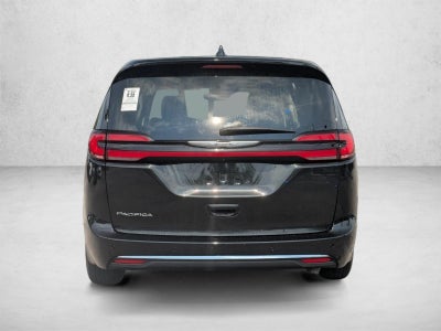 2023 Chrysler Pacifica Touring L FWD