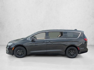 2023 Chrysler Pacifica Touring L FWD