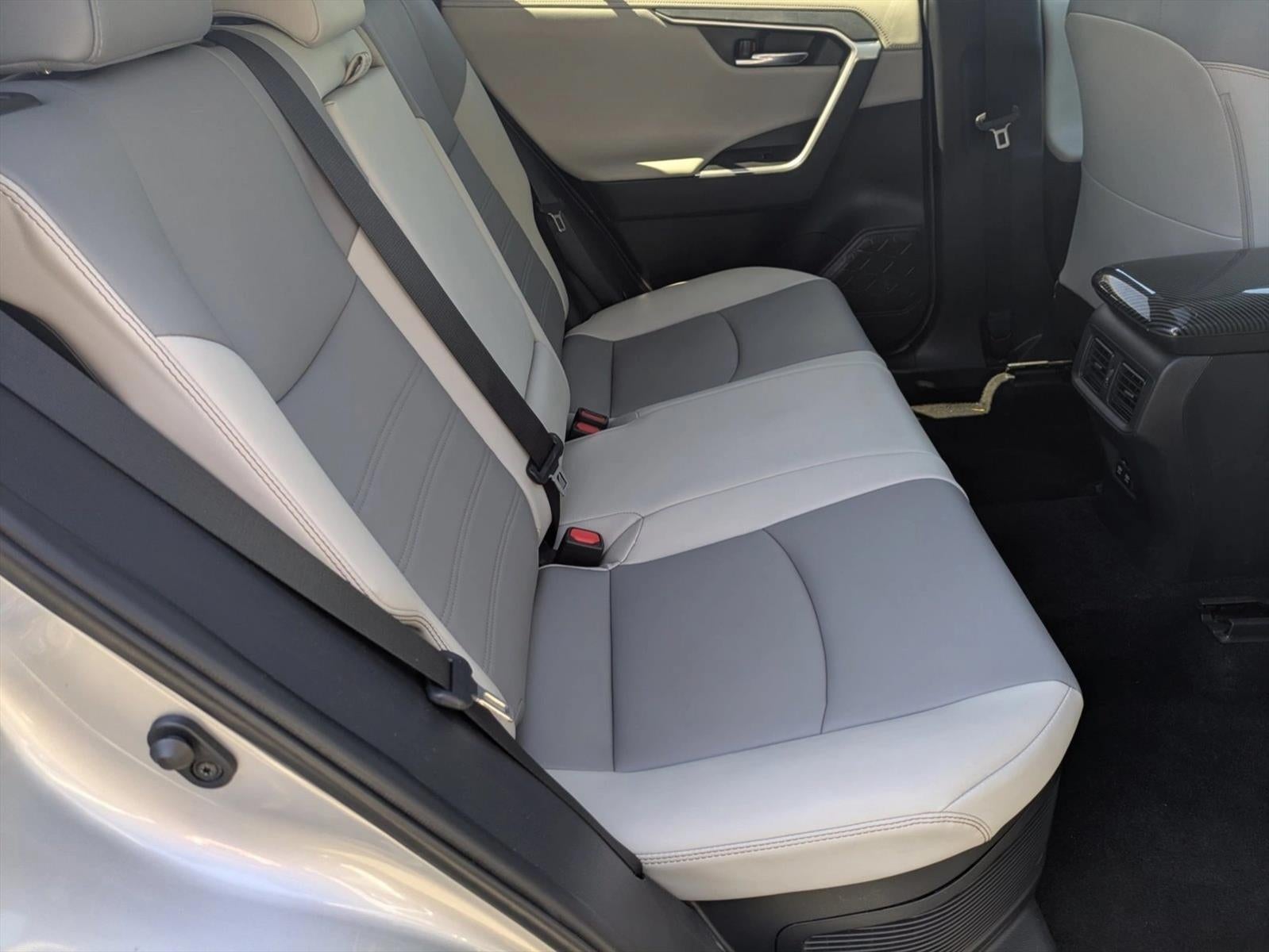 2019 Toyota RAV4 Hybrid Limited AWD (Natl)