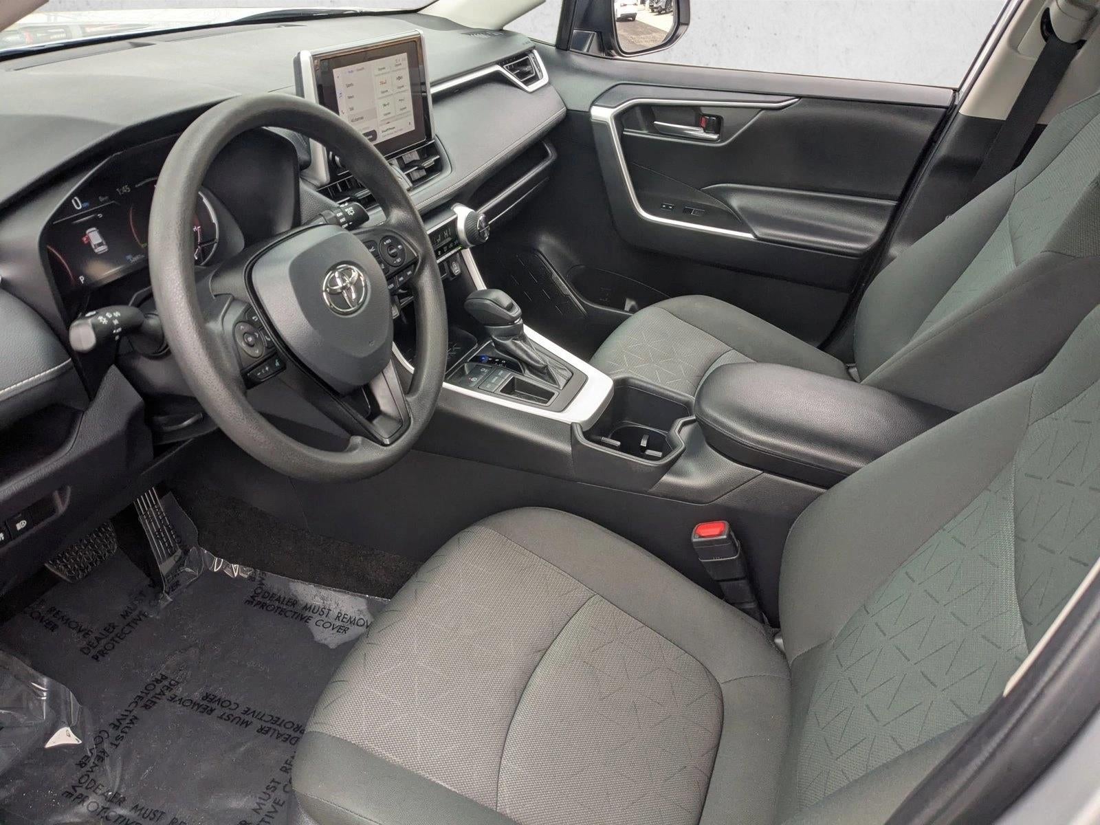 2024 Toyota RAV4 XLE FWD (GS)