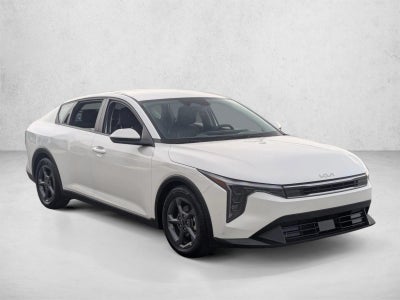 2025 Kia K4 LXS FWD
