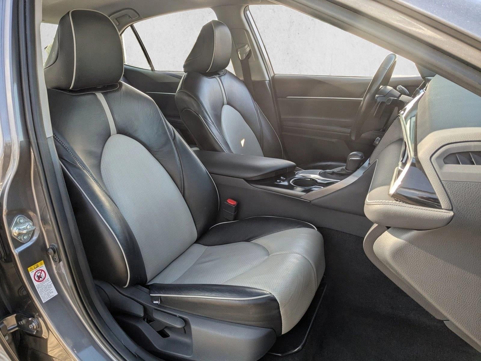 2019 Toyota Camry SE Auto (Natl)