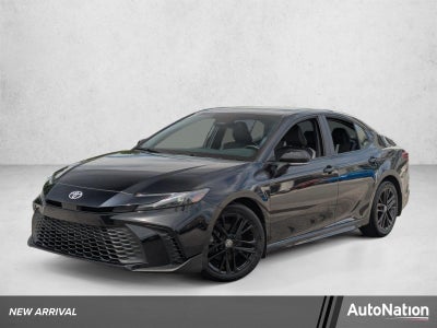 2025 Toyota Camry LE (SE)