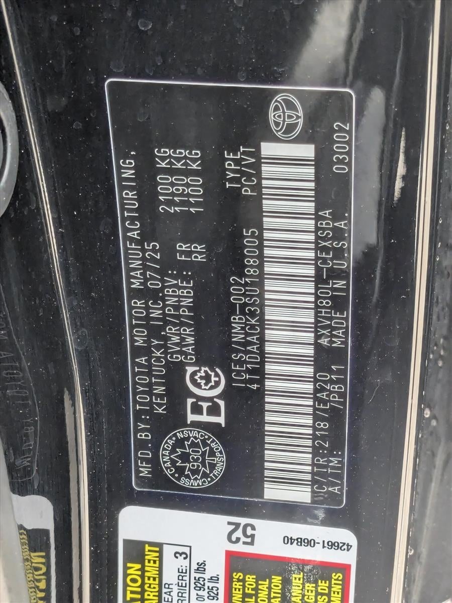 2025 Toyota Camry LE (SE)