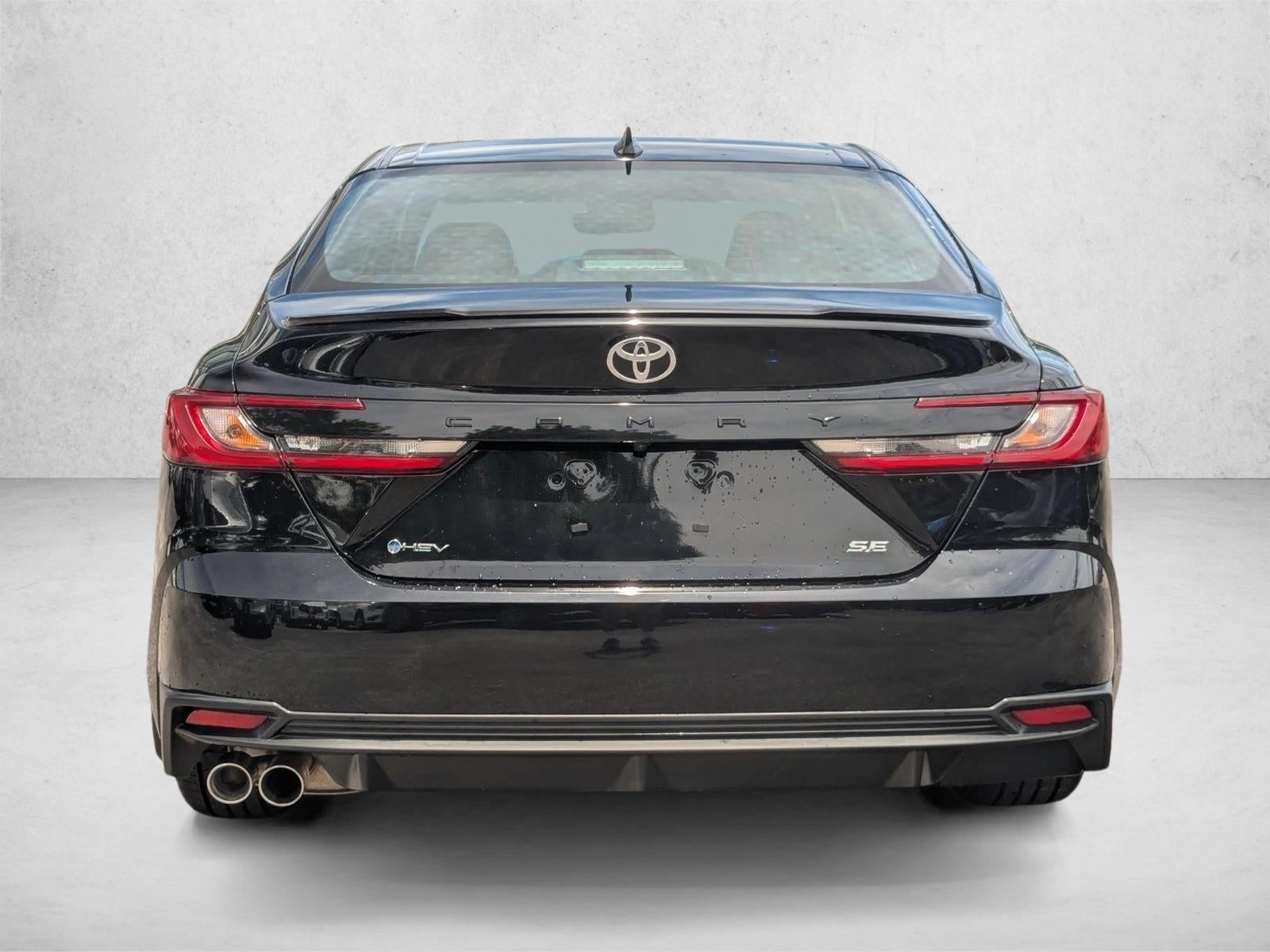 2025 Toyota Camry LE (SE)