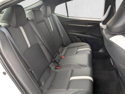 2025 Toyota Camry LE (SE)