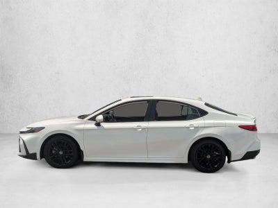 2025 Toyota Camry LE (SE)