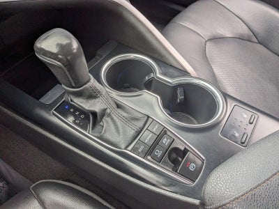 2020 Toyota Camry Hybrid XLE CVT (Natl)
