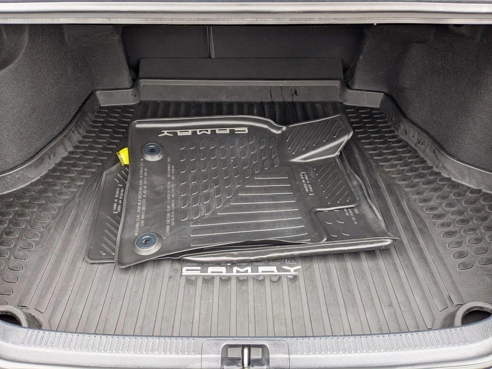 2020 Toyota Camry Hybrid XLE CVT (Natl)