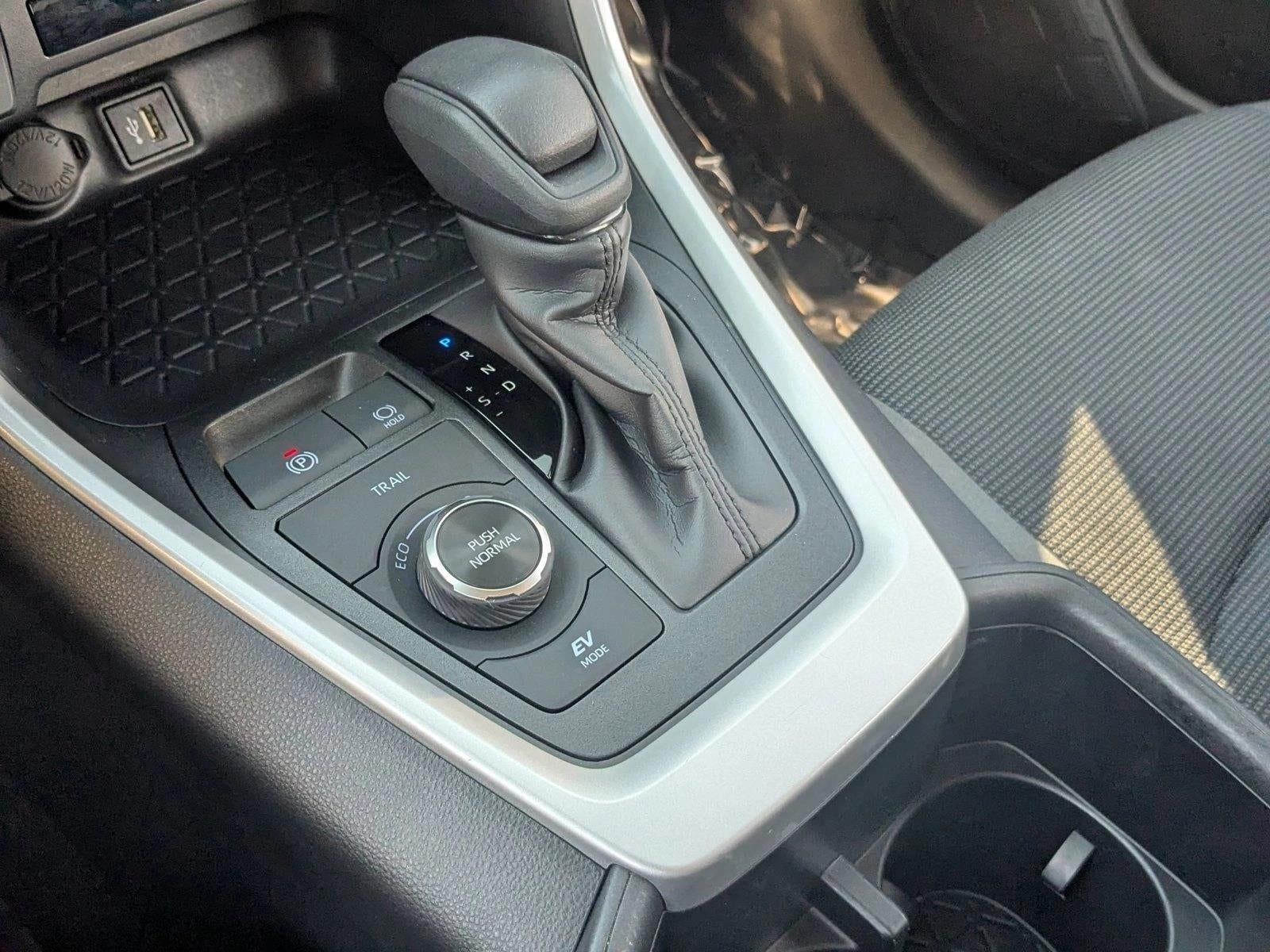 2025 Toyota RAV4 Hybrid LE AWD (Natl)