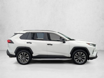 2020 Toyota RAV4 XLE Premium AWD (Natl)