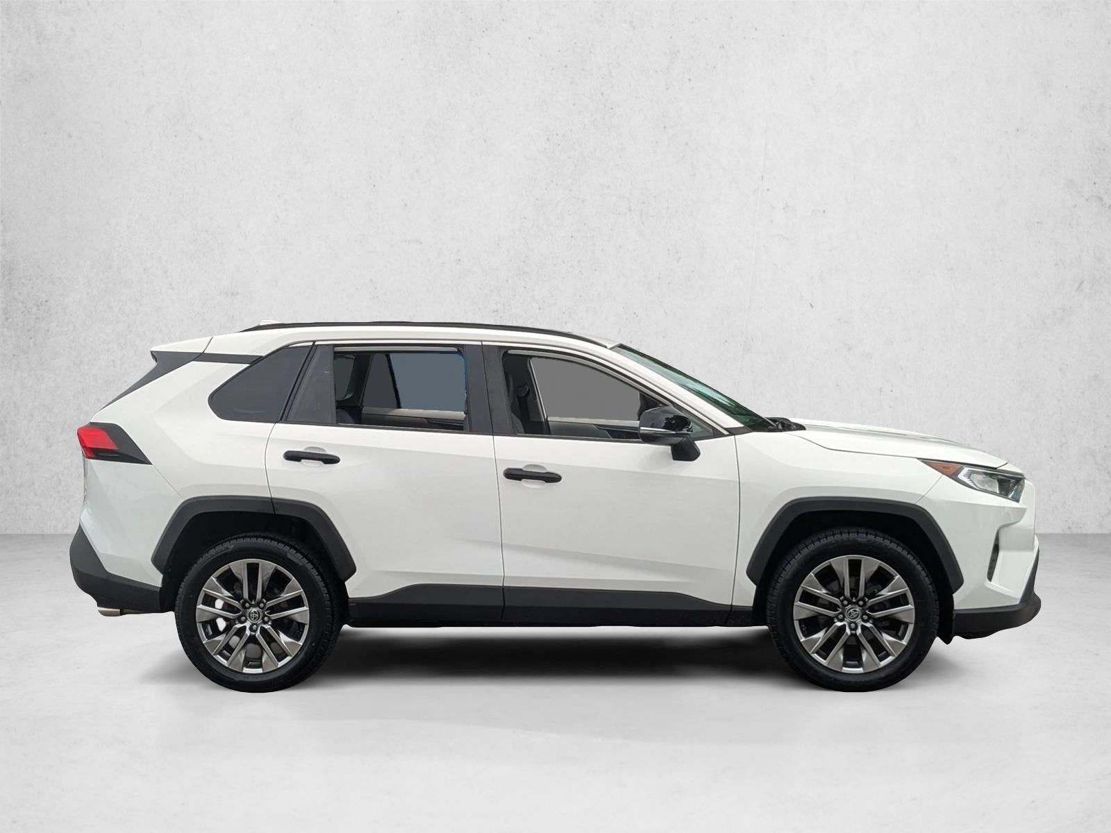 2020 Toyota RAV4 XLE Premium AWD (Natl)