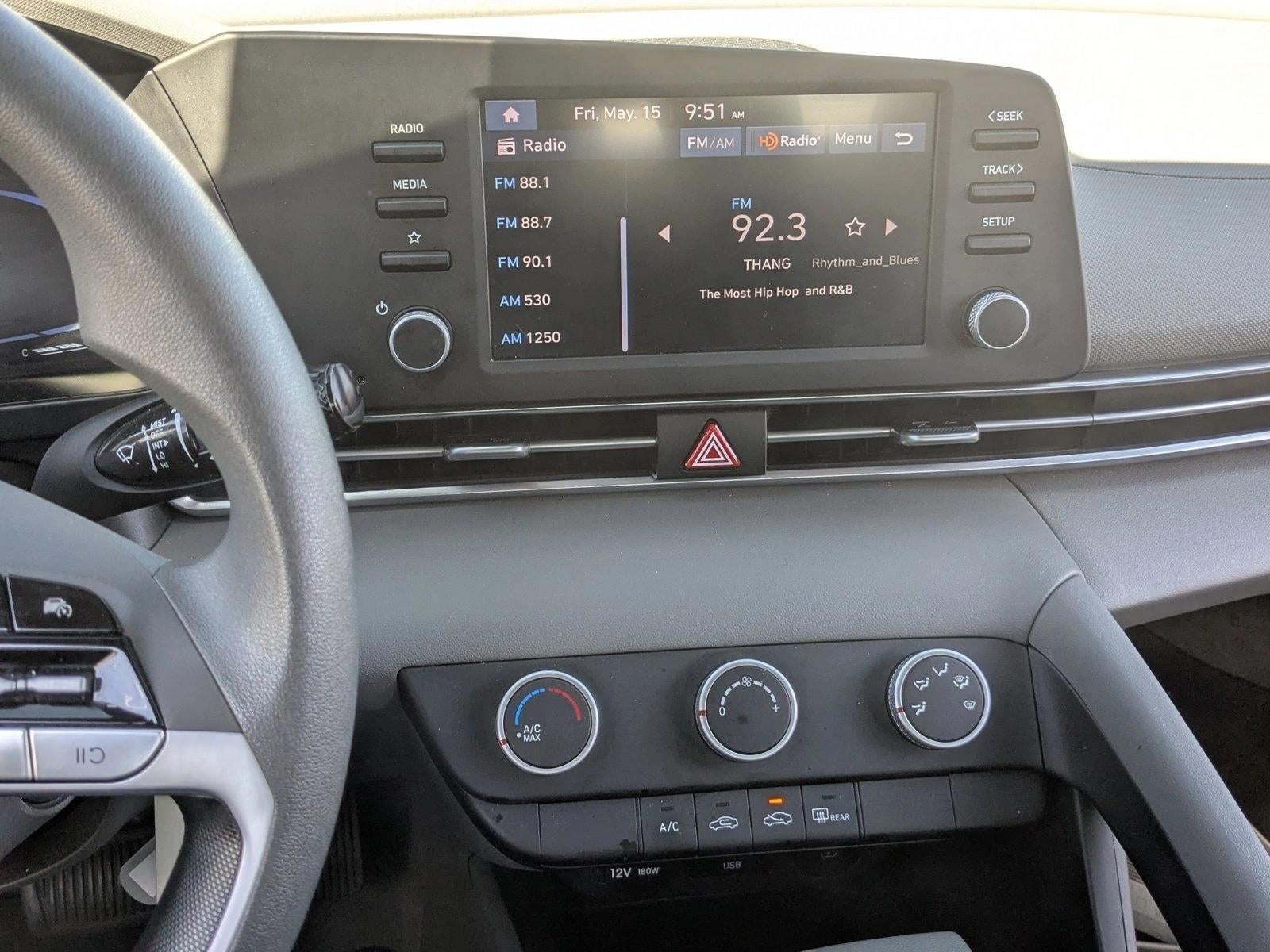 2024 Hyundai ELANTRA SE IVT