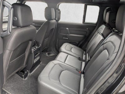 2025 Land Rover Defender 110 P300 S