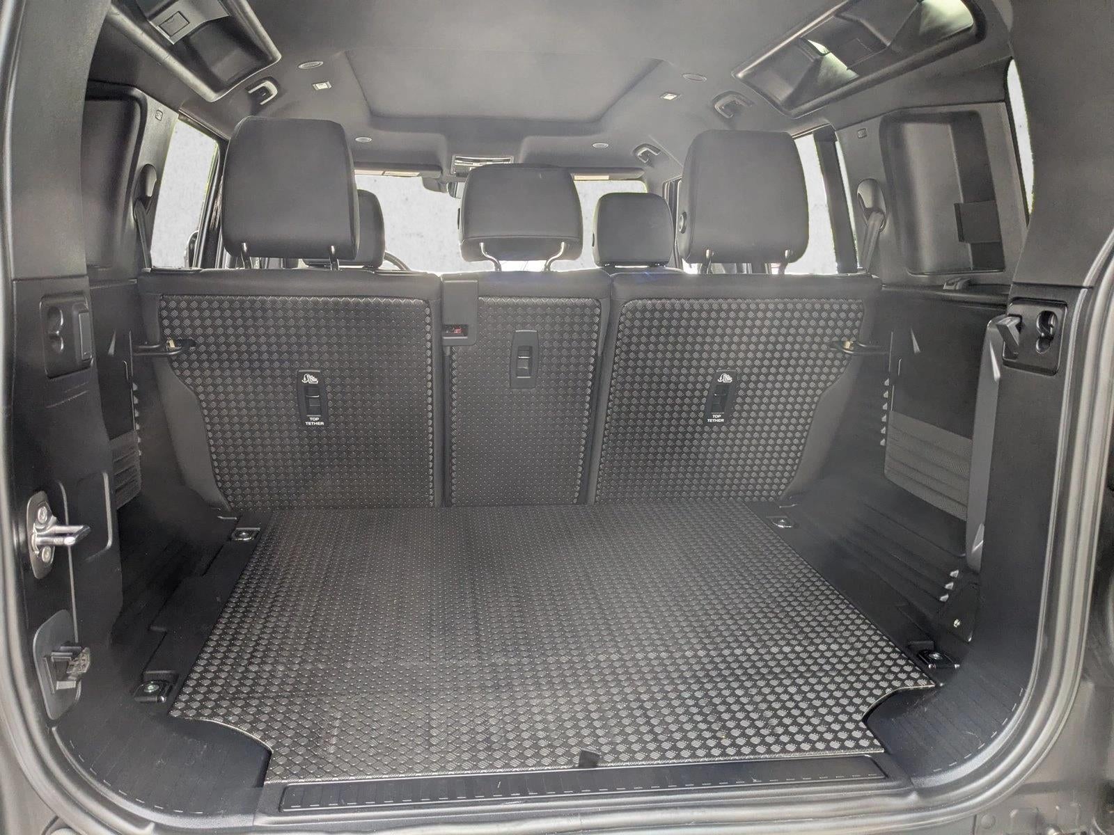 2025 Land Rover Defender 110 P300 S