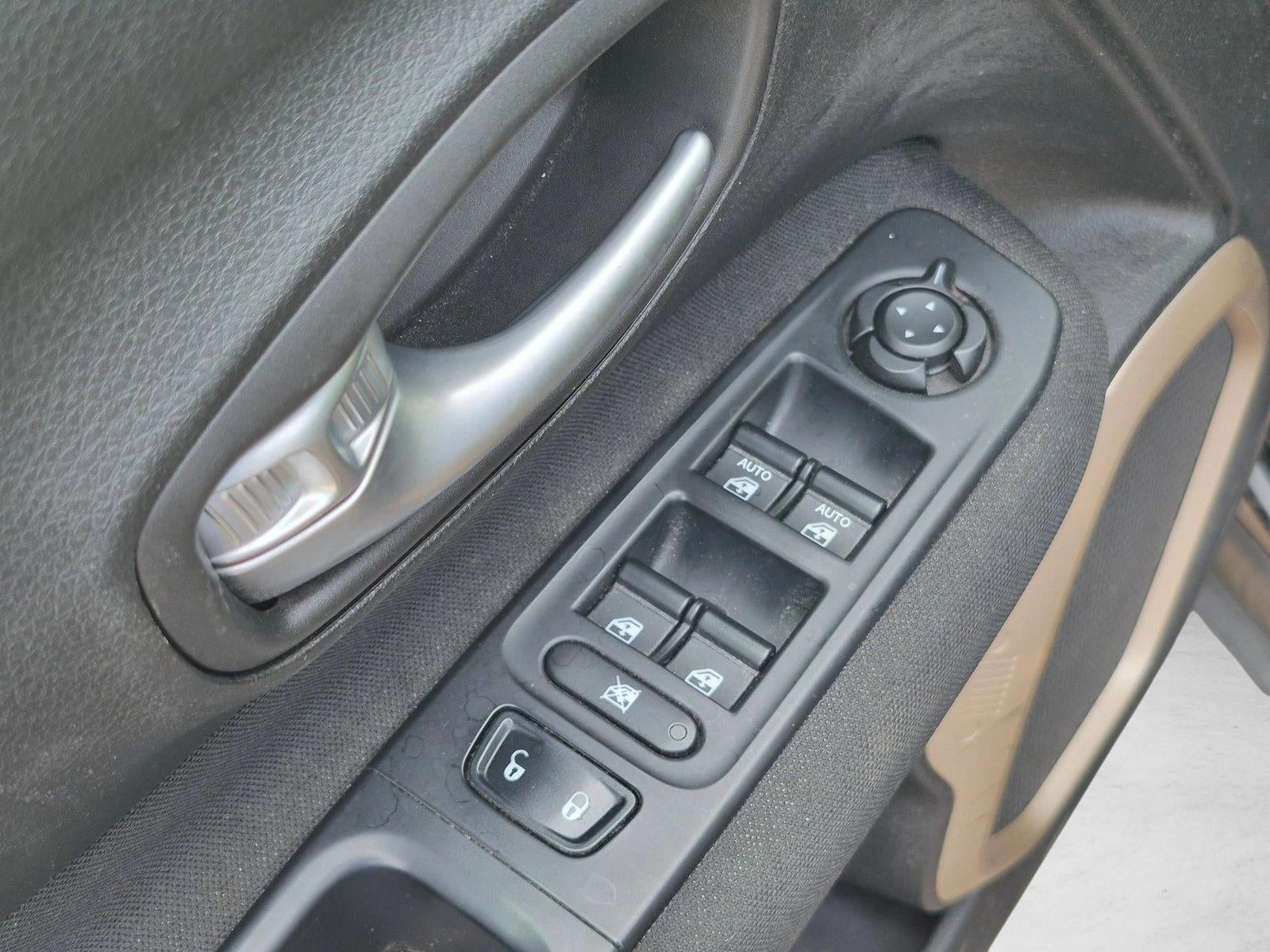 2016 Jeep Renegade FWD 4dr Sport