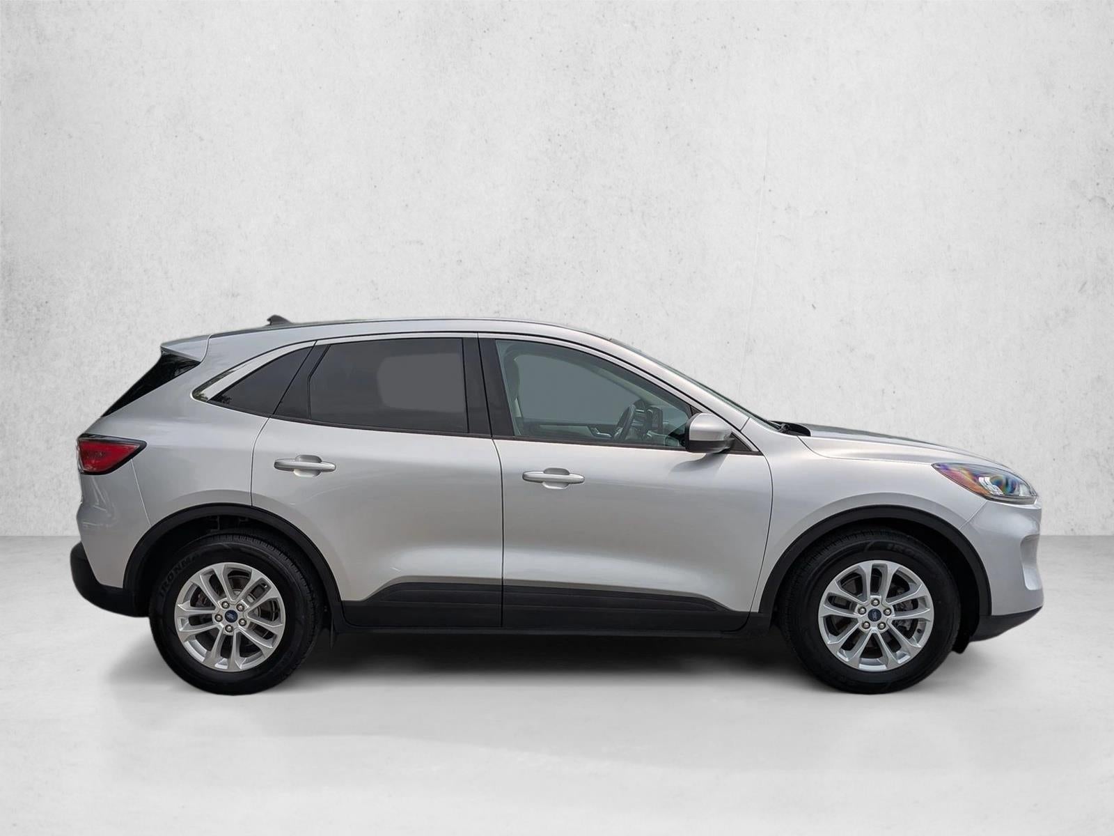 2020 Ford Escape SE FWD