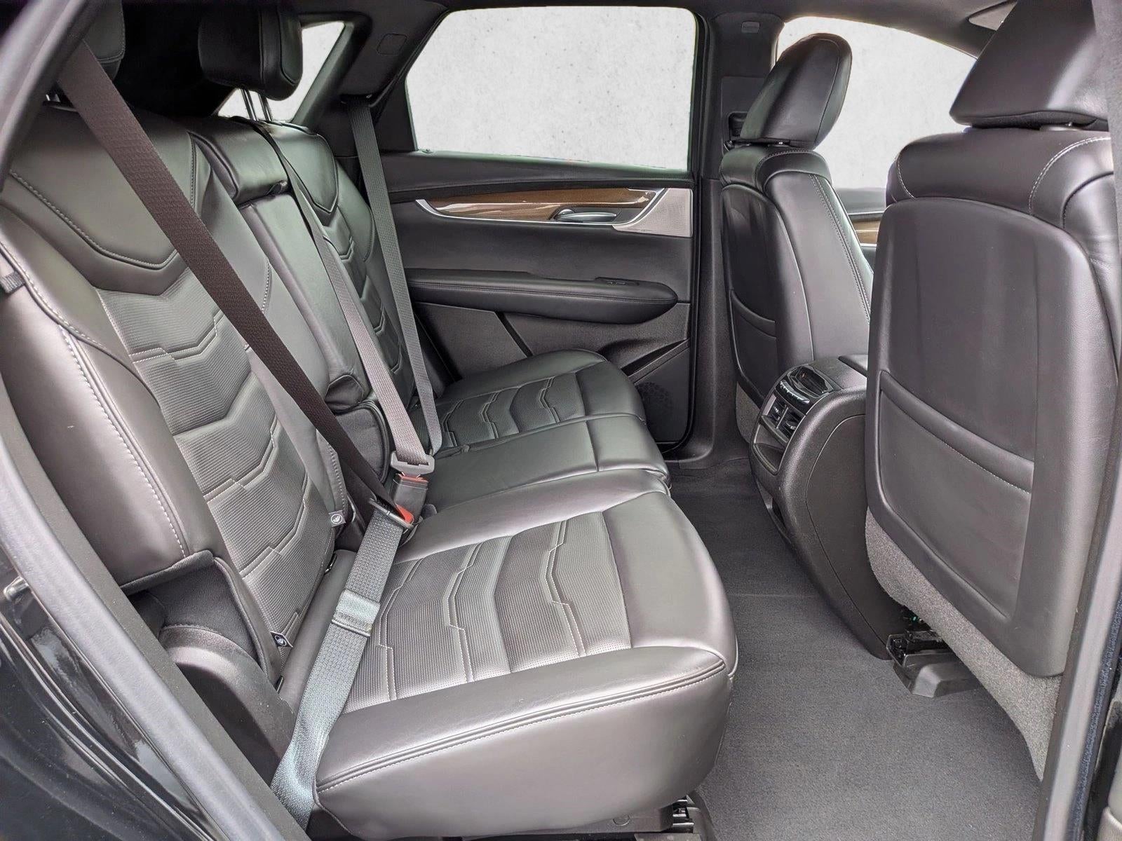 2022 Cadillac XT5 AWD 4dr Premium Luxury